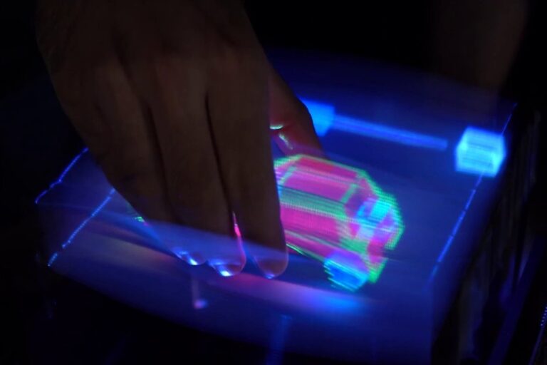 Researchers Develop a Hologram You Can Manipulate With Your Hands 