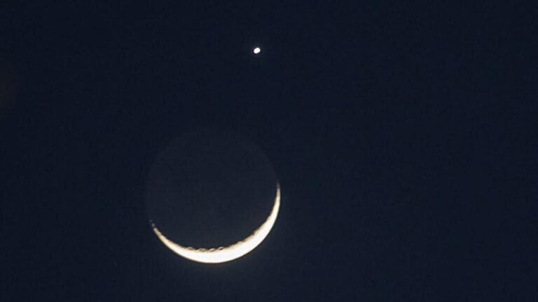Catch a Rare Planetary ‘Smiley Face’ in the Stars This Week: Here’s How