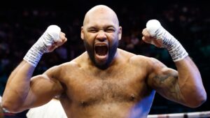 Frazer Clarke demolishes raging Ebenezer Tetteh to win comeback fight in first round | Boxing News